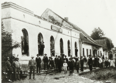 Sokol Valašské Meziříčí - sokolovna po požáru v roce 1909 (Zdroj: archiv Sokola Valašské Meziříčí)