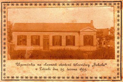 První sokolovna v Litovli z roku 1893, Muzeum Litovel, zdroj: ZAJÍČEK, Petr. Sokol Litovel: historie a současnost, str. 33.