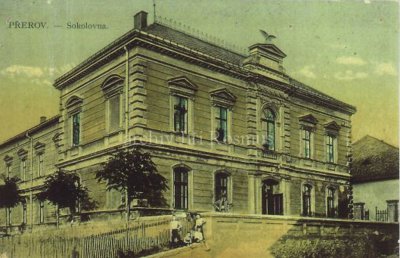novostavba na konci 19. století (zdroj fotky - archiv rosmus.cz)