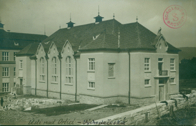 těsně po dostavbě v roce 1913, zdroj: esbirky.cz