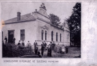 novostavba sokolovny v roce 1901 (zdroj http://www.staraporuba.cz/)