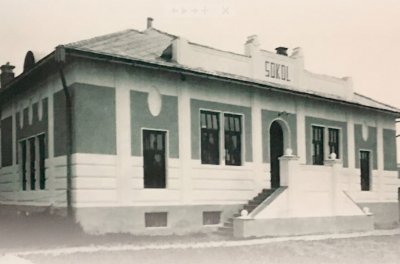 novostavba v roce 1913, zdroj: cestamipromen.cz