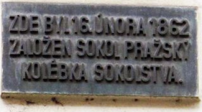Pamětní deska k založení Sokola v Panské ulici