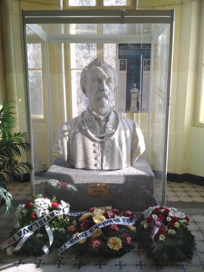 Busta Miroslava Tyrše v sokolovně v Bratislavě
