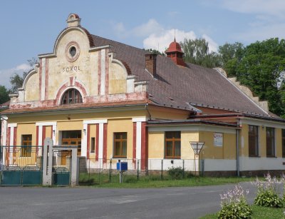 před opravou fasády v roce 2012
