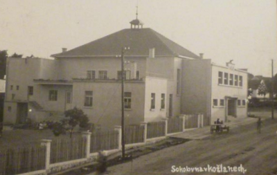 sokolovna brzy po dokončení