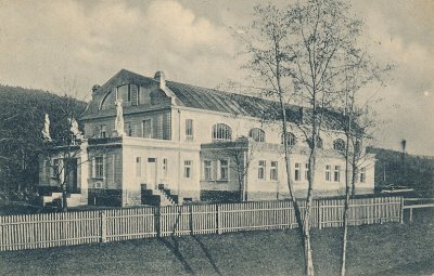 Těsně po dostavbě