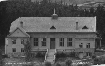 fotografie sokolovny O. Knoll