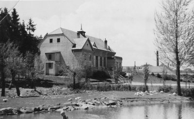 historická fotografie sokolovny