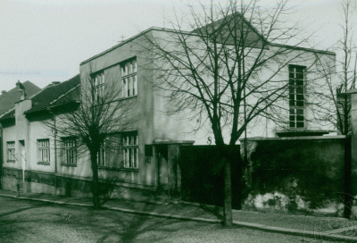 rozšíření stavby realizované ve 30. letech; zdroj: esbirky.cz