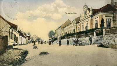 Sokolovna na dobové pohlednici