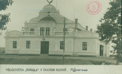 novostavba v roce 1922, zdroj: esbirky.cz