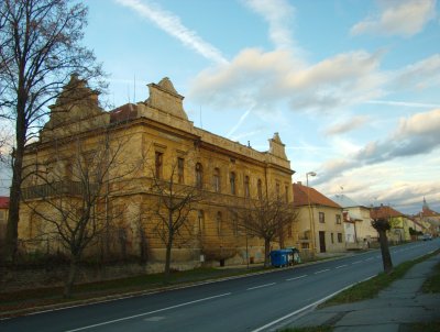 smutná současnost (zdroj: cs.wikipedia.org)