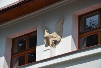 detail fasádních výzdob (zdroj: http://www.trnstav.cz)