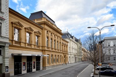 současnost (foto Martin Popelář, divadelniarchiv.cz)