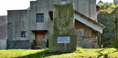 památník k založení sokolské jednoty v Lipnici n.S.; autor foto: Petr Skala, 28.9.2017, mapy.cz