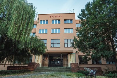 Současná podoba sokolovny ve Vršovicích, zdroj: ČOS