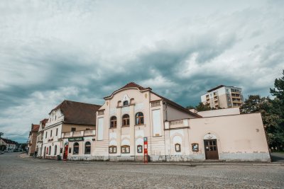 Celkový současný pohled na sokolovnu a hostinec, zdroj: ČOS