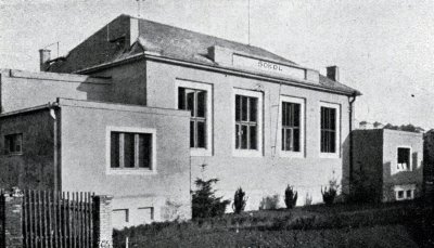 Novostavba sokolovny, zdroj: publikace k 50. výročí založení jednoty, archiv ČOS