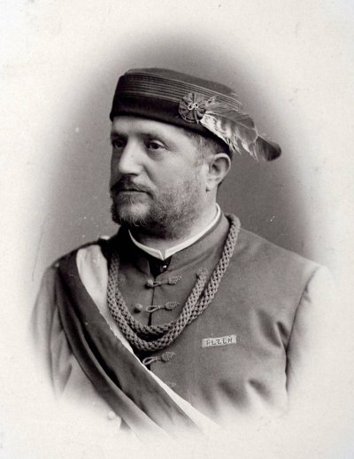 JUDr. Václav Peták na dobové portrétní fotografii (Zdroj: Plzeňské listy)