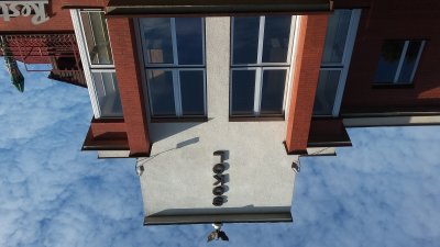 Bílý štít s nápisem SOKOL, foto: Martin Tilšar