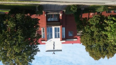 Hlavní vstup z ulice Svatopluka Čecha, foto: Martin Tilšar