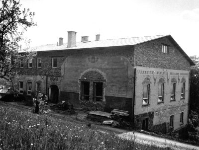 generální přestavba poničeného objektu, rok 1975